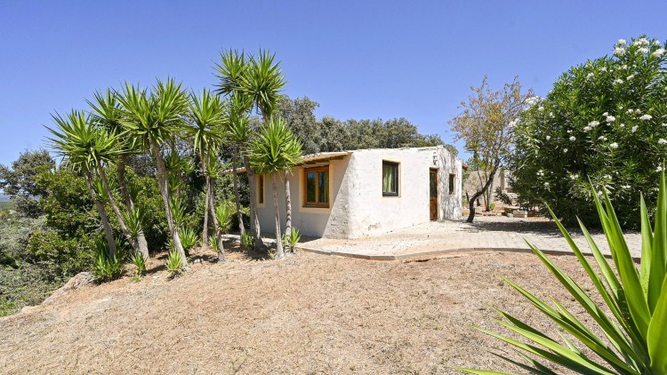 Krásná vila na venkově s bazénem na prodej, Cabanitas, Algarve