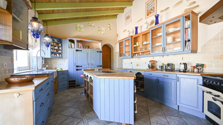 Krásná vila na venkově s bazénem na prodej, Cabanitas, Algarve