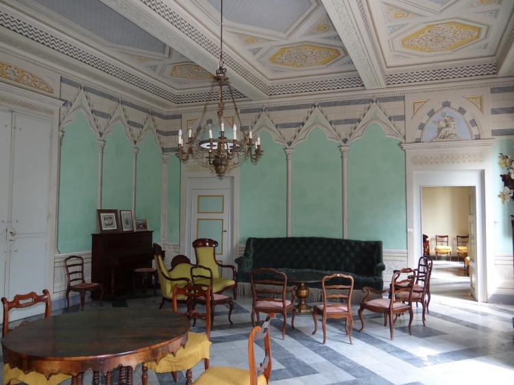 Historická vila s panoramatickým výhledem na prodej u města Lucca