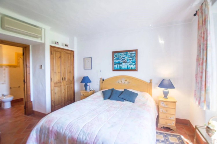 Typická algarvská vila s bazénem na prodej, São Lorenço, Algarve