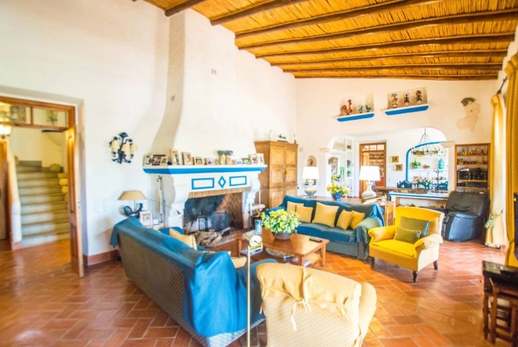 Typická algarvská vila s bazénem na prodej, São Lorenço, Algarve