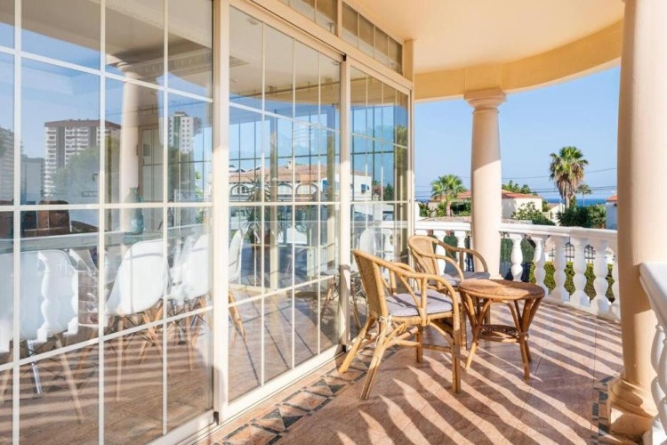 Nádherná vila na prodej u  moře v Calpe