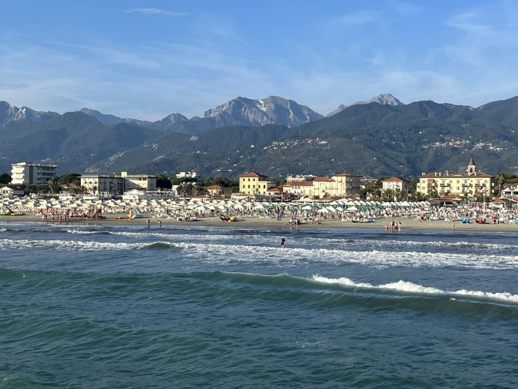 Nové vily na prodej blízko pláže v Marina di Pietrasanta