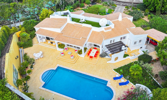 Luxusní vila v resortu ve Vale do Lobo
