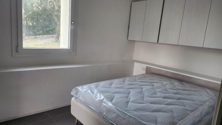 Nový apartmán s výhledem na moře a bazénem na prodej, Lerici