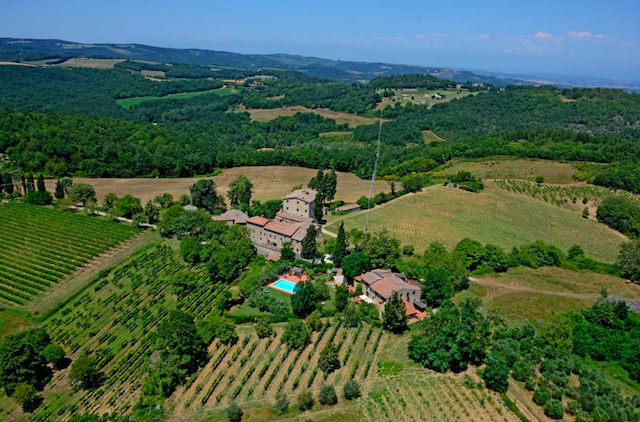 Toskánský statek u San Gimignana s možností provozu B&B