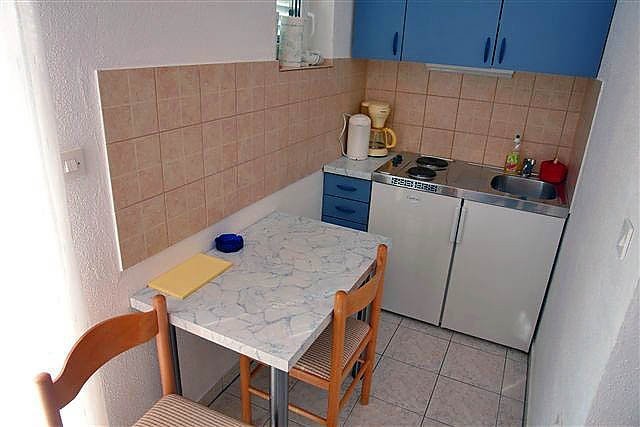 Prostorná apartmánová vila u moře na ostrově Murter