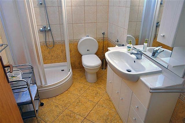 Prostorná apartmánová vila u moře na ostrově Murter