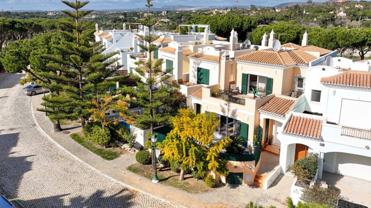 Vila v golfové lokalitě na prodej, Vale do Lobo, Algarve