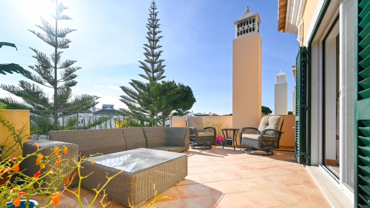 Vila v golfové lokalitě na prodej, Vale do Lobo, Algarve