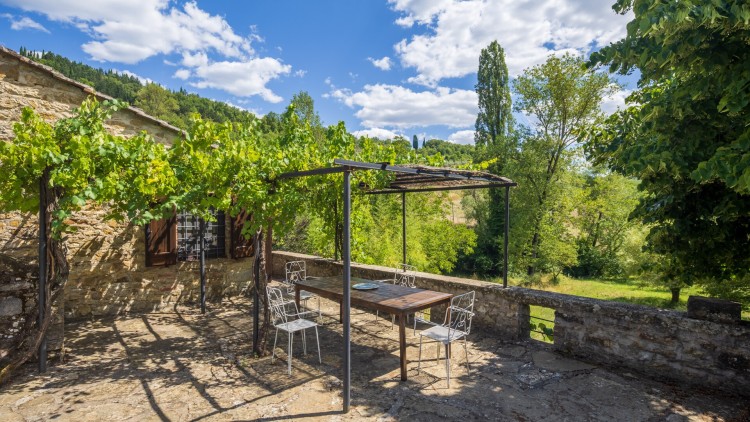 Krásná kamenná usedlost na prodej v oblasti Chianti