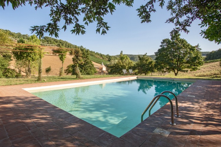 Krásná kamenná usedlost na prodej v oblasti Chianti