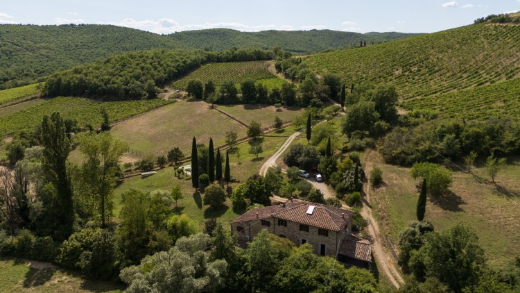 Krásná kamenná usedlost na prodej v oblasti Chianti