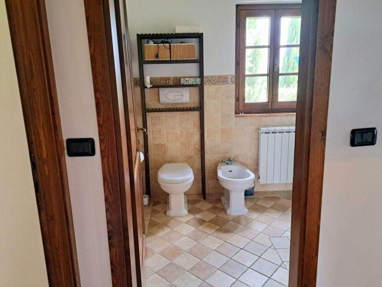 Samostatná vila na prodej v rezidenci s bazénem, Palaia