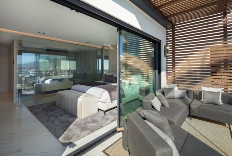Apartmán u mariny na prodej v Puerto Banus