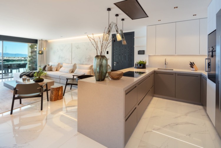 Apartmán u mariny na prodej v Puerto Banus