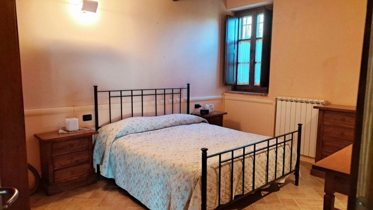 Apartmán v kamenné rezidenci s bazénem, Toskánsko