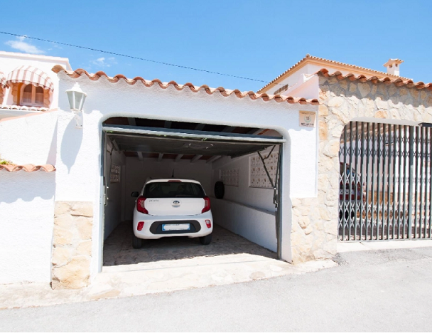 Vila s bazénem na prodej, Benissa