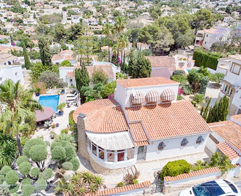 Vila s bazénem na prodej, Benissa