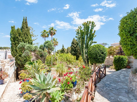 Vila s bazénem na prodej, Benissa