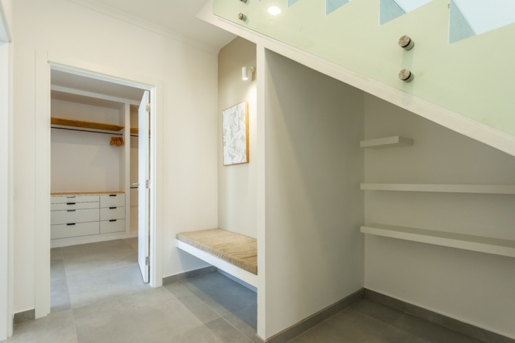 Moderní vila s bazénem a  výhledem na pláž na prodej, Lagos, Algarve