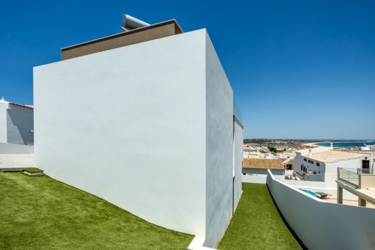 Moderní vila s bazénem a  výhledem na pláž na prodej, Lagos, Algarve