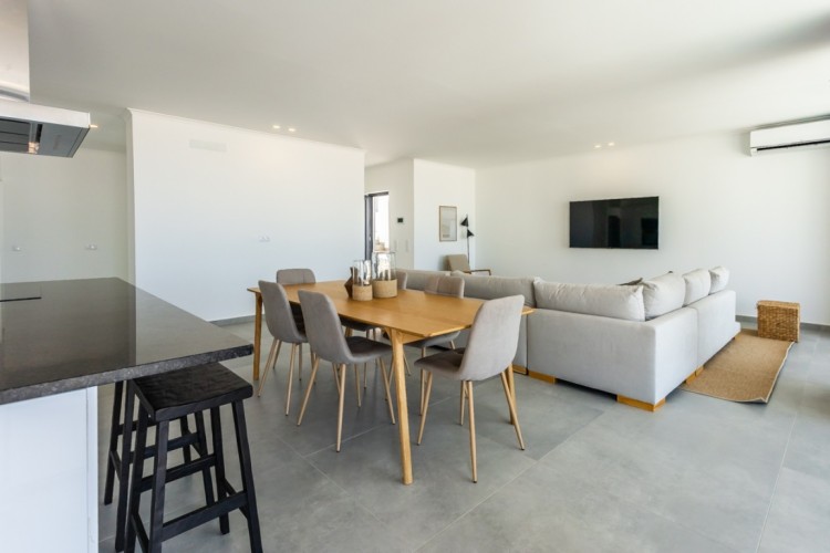 Moderní vila s bazénem a  výhledem na pláž na prodej, Lagos, Algarve