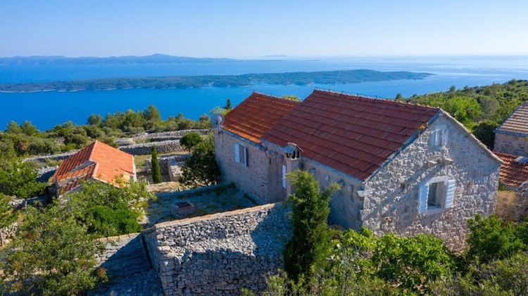 Luxusní kamenná usedlost na prodej, Hvar