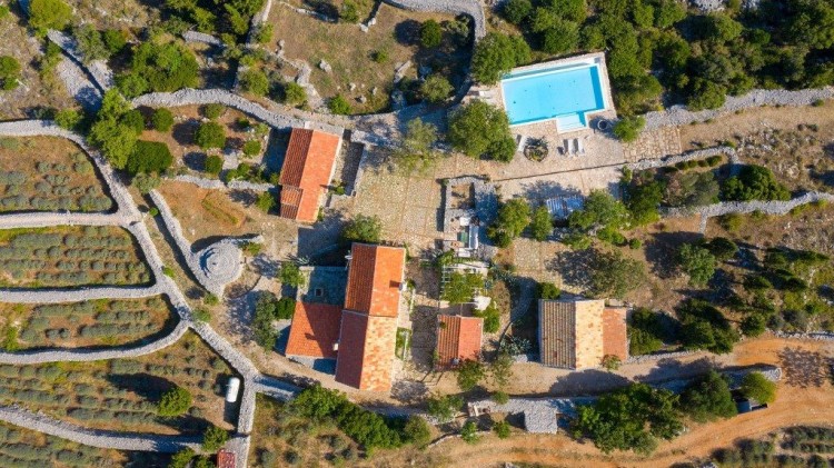 Luxusní kamenná usedlost na prodej, Hvar