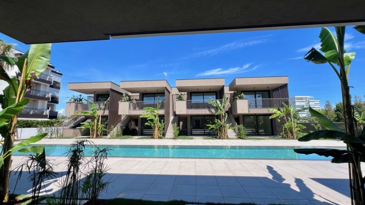 Nový apartmán s bazénem v Jesolo Lido na prodej