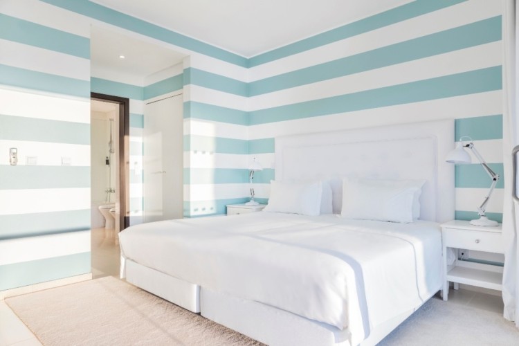 Vily a apartmány ve špičkovém areálu s bazény, nedaleko pláže, na prodej, Vilamoura, Algarve