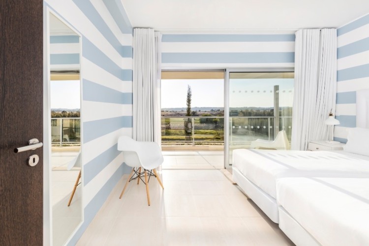 Vily a apartmány ve špičkovém areálu s bazény, nedaleko pláže, na prodej, Vilamoura, Algarve