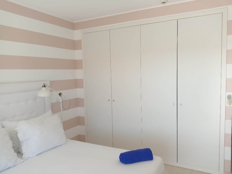 Vily a apartmány ve špičkovém areálu s bazény, nedaleko pláže, na prodej, Vilamoura, Algarve
