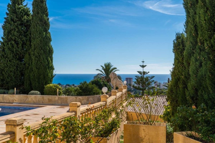 Vila v Calpe s výhlede na moře na prodej