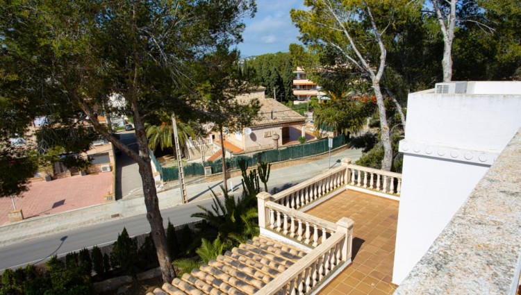 Luxusní dvoupodlažní vila v Santa Ponsa