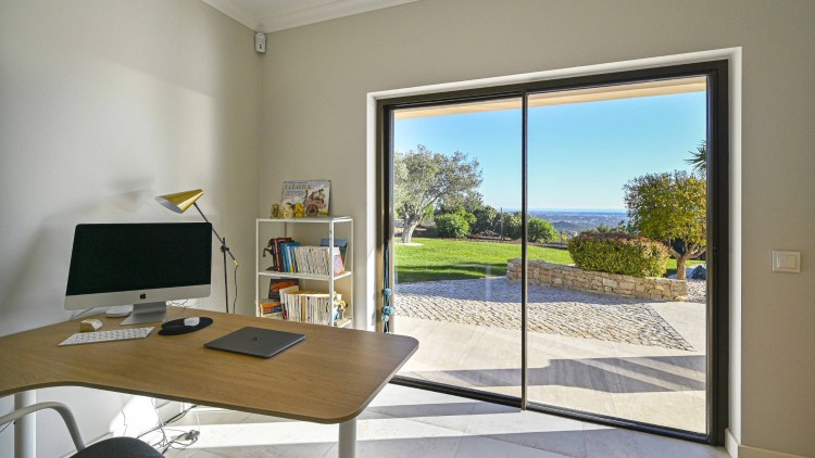 Lusuxní vila s okouzlujícím výhledem na prodej, Loulé, Algarve