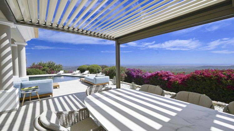 Lusuxní vila s okouzlujícím výhledem na prodej, Loulé, Algarve