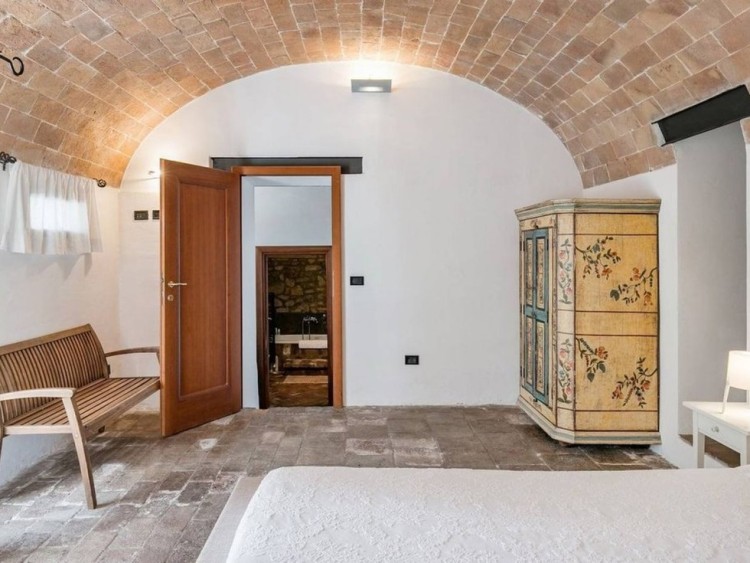 Vkusně zrekonstruovaná vila s bazénem v Montecatini Val di Cecina