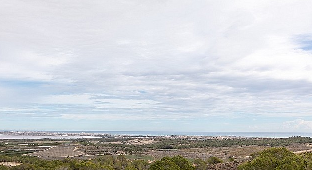 Vila na prodej v letovisku Cabo Roig