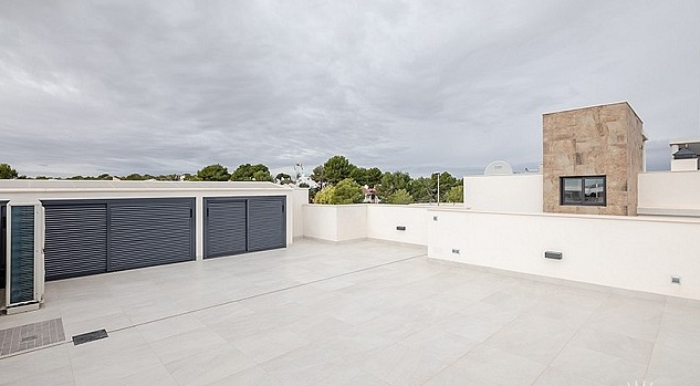 Vila na prodej v letovisku Cabo Roig