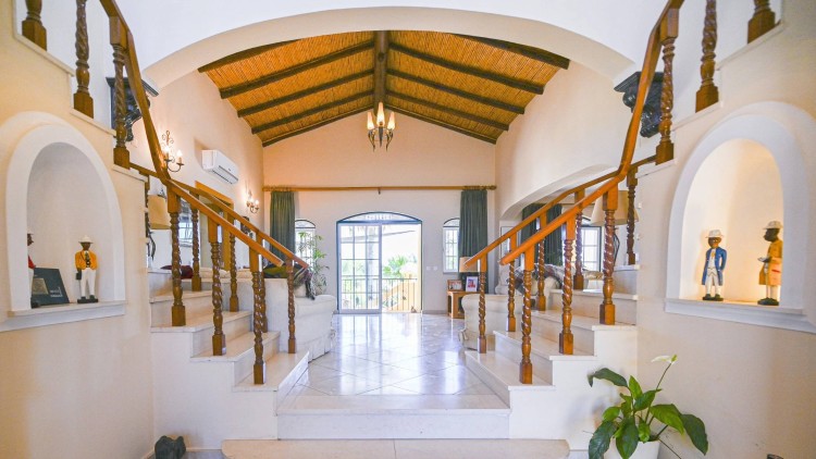 Luxusní sídlo na vesnici, nedaleko města i pláží, na prodej Algarve