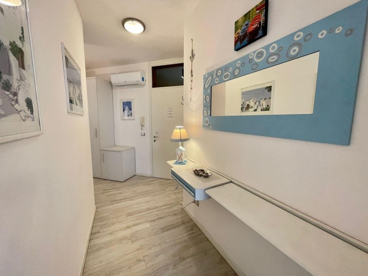 Apartmán v první linii u moře na prodej, Porto Santa Margherita