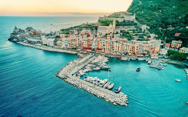 Unikátní historická věž s výhledem na moře na prodej, Portovenere