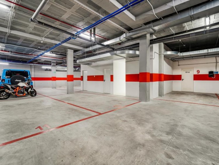 Luxusní řadový dům na prodej v Esteponě