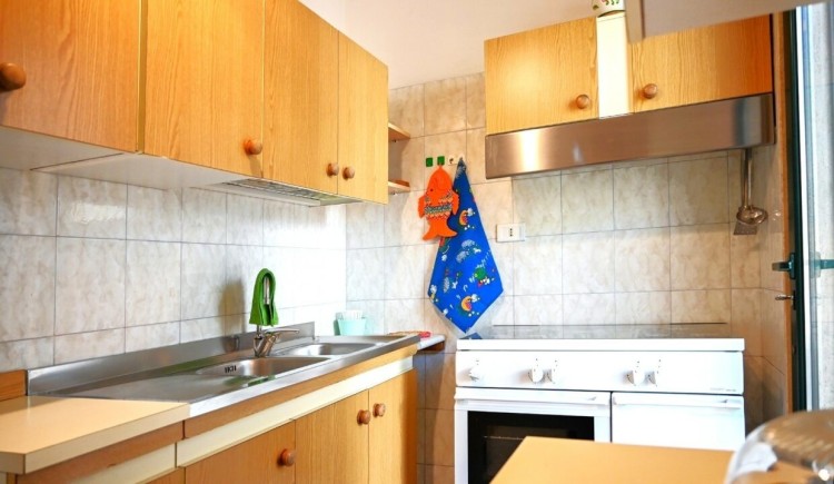 Domek se zahrádkou u pláže na prodej, blízko centra Torre Lapillo