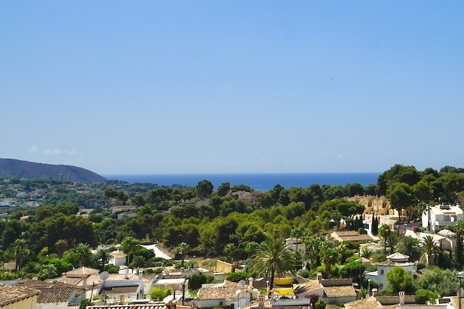 Vila s bazénem a výhledem na moře na prodej, Moraira