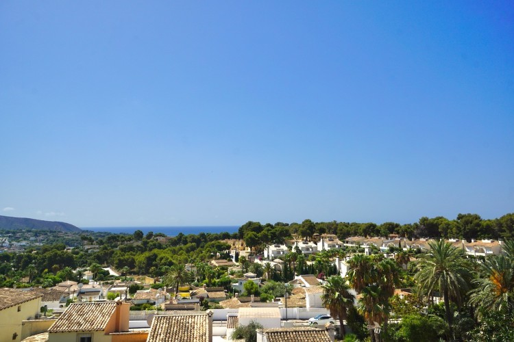 Vila s bazénem a výhledem na moře na prodej, Moraira