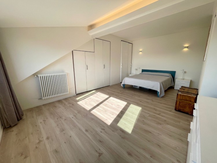 Elegantní a prostorný byt u moře na prodej, Porto Santa Margherita