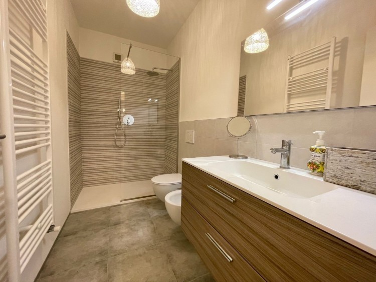 Elegantní a prostorný byt u moře na prodej, Porto Santa Margherita