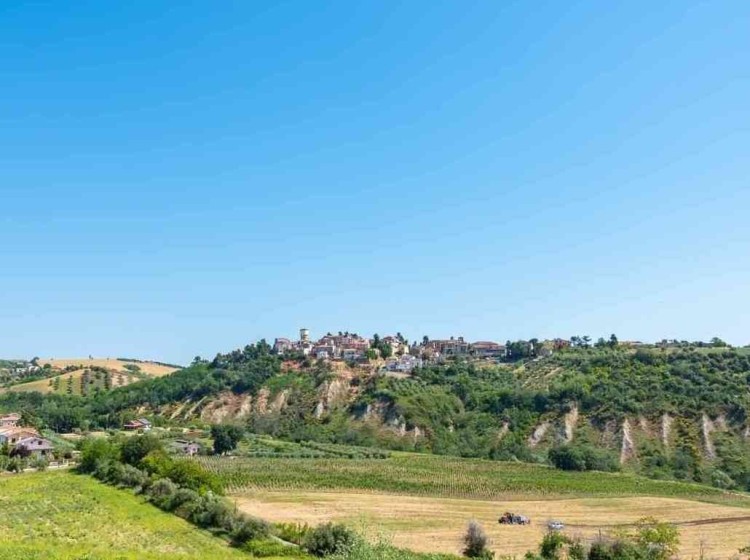 Půvabná farma po rekonstrukci jen 12km od moře u Morro d'Oro